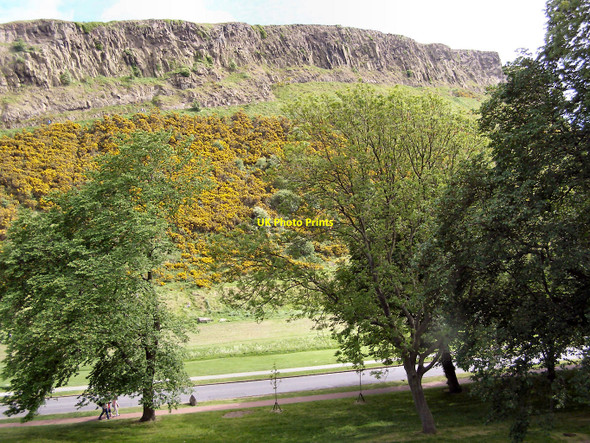 Photo 6"x4" Salisbury Crags Edinburgh c2010