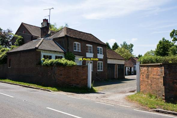 Photo 6"x4" Lodge and Out Buildings, Coopers Lane Potters Bar c2010