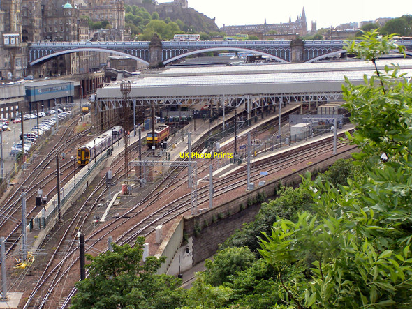 Photo 6"x4" Waverley Station (East) Edinburgh c2010