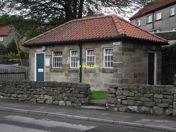 Photo 6"x4" Public Convenience Ainthorpe c2010