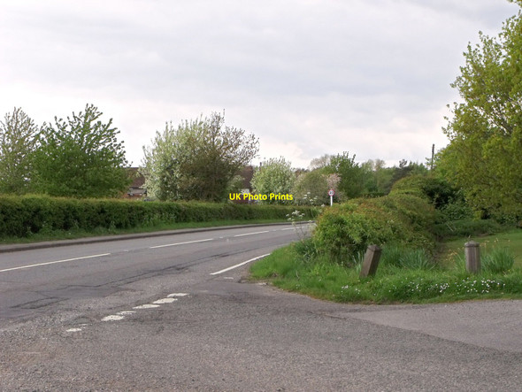 Photo 6"x4" Road Junction, Sandhurst, Kent Linkhill c2010