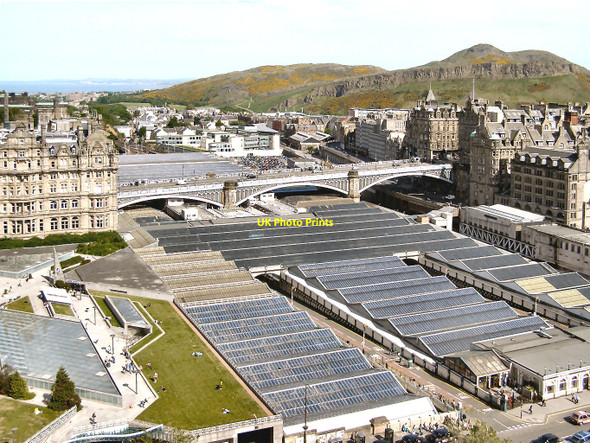 Photo 6"x4" Waverley Station and North Bridge Edinburgh c2010