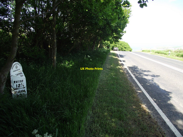Photo 6"x4" Old Milepost Boulby c2010