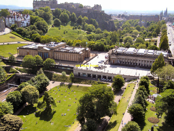 Photo 6"x4" The Mound Edinburgh c2010