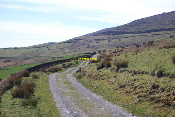 Photo 6"x4" Looking back towards Sylfaen Cutiau c2010
