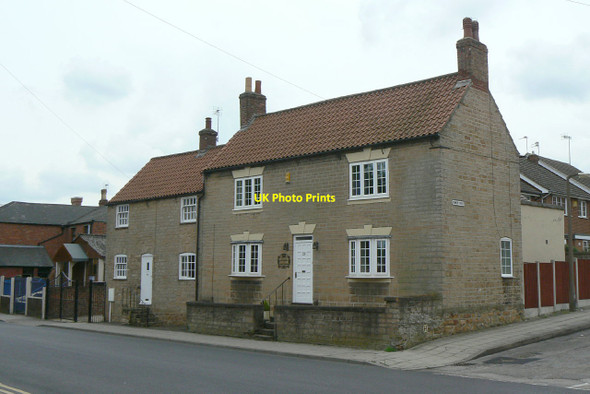 Photo 6"x4" Stone Cottage Hucknall c2010