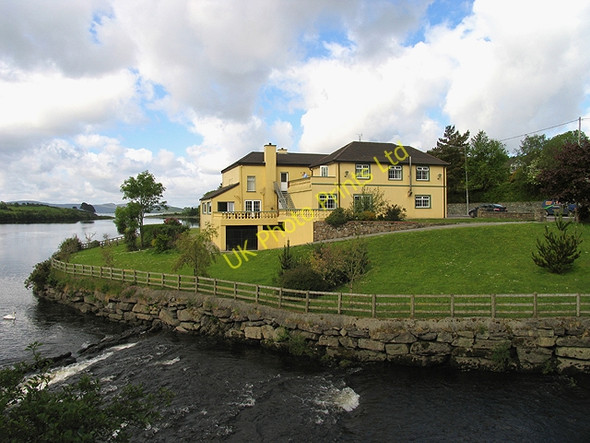 Photo 6"x4" Ouvane falls Inn Ballylicky c2005