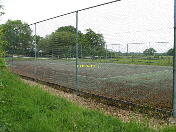 Photo 6"x4" Tennis court at Great Wapses Farm Twineham c2010
