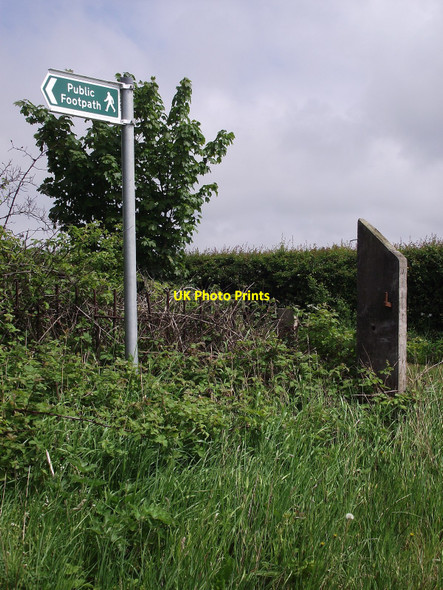 Photo 6"x4" Footpath Sign Saltburn-By-The-Sea c2010