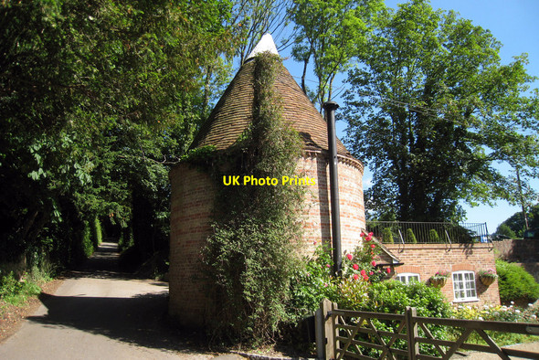 Photo 6"x4" Oast House at Home Farm, Shoreham Road, Shoreham, Kent Otford c2010