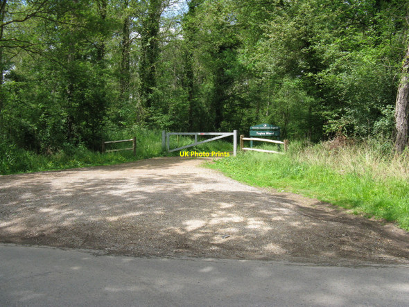 Photo 6"x4" Gated entrance to Tugley Wood Highstreet Green\/SU9835 c2010