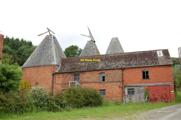 Photo 6"x4" Ruined Oast House at Upper Mitchell Farm Ledbury c2010