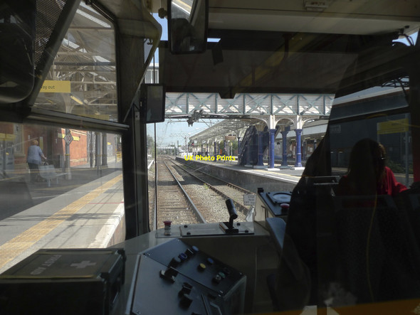 Photo 6"x4" Altrincham station from the Metro driver's cab Altrincham c2010