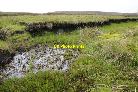 Photo 6"x4" Peaty burn, north of Sandy Loch, Lerwick Uppersound c2010