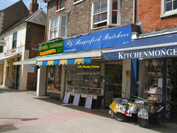Photo 6"x4" Shops in Hungerford High Street Hungerford\/SU3368 c2010
