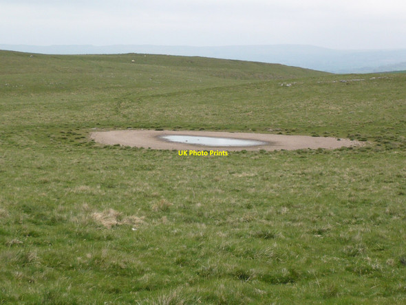 Photo 6"x4" Nameless Pond on Begin Hill (2) on Wainwright's Coast to Coast walk Brownber\/NY7005 c2010