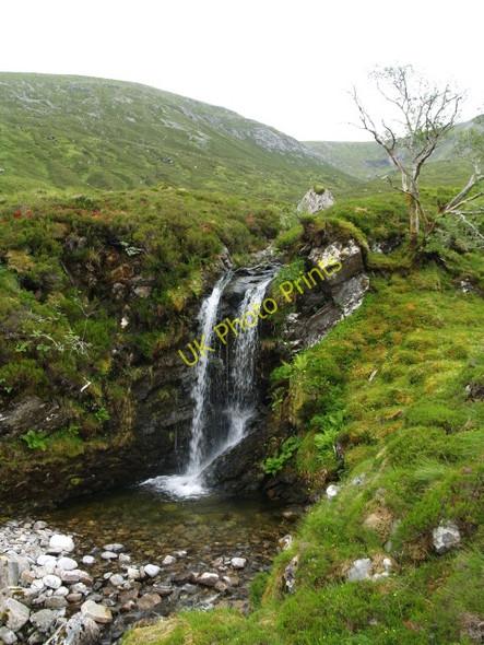 Photo 6"x4" Waterfall, Allt an Fhuar-thoill Bhig An Crom-allt\/NH1146 c2009