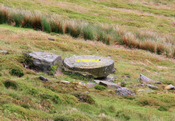 Photo 6"x4" Unfinished Millstone Kildale c2010