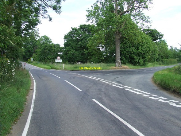 Photo 6"x4" Road Junction Hunston\/TL9768 c2010