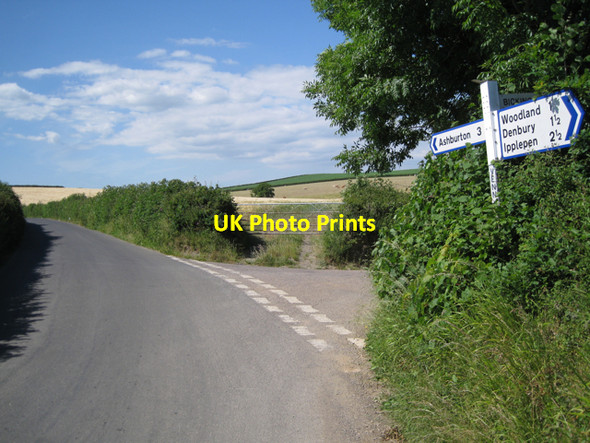 Photo 6"x4" Venn Cross Wotton Cross\/SX8069 c2010
