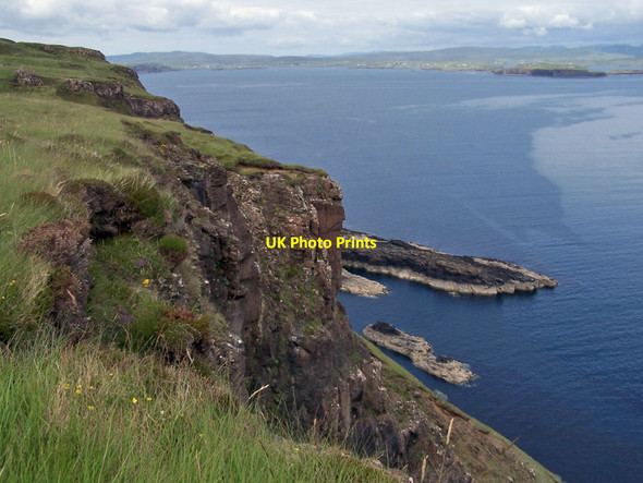 Photo 6"x4" Loch Bracadale from Idrigill Point Ard Beag c2010