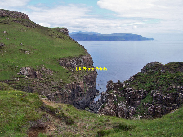 Photo 6"x4" Cliffs at Idrigill Point Ard Beag c2010