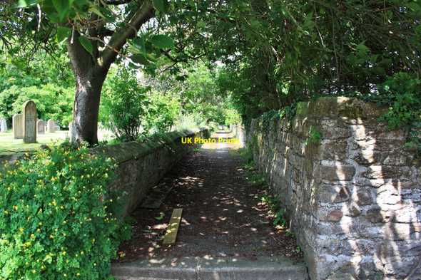 Photo 6"x4" Footpath by the Churchyard, West Tanfield West Tanfield c2010