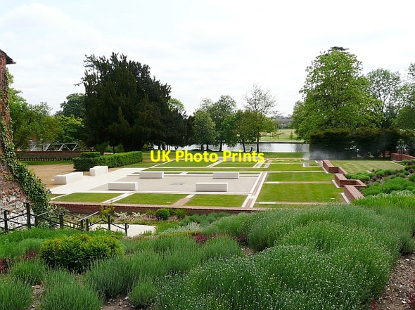 Photo 6"x4" Caversham Court - the House Footprint Reading c2010