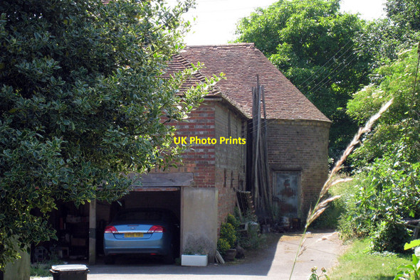 Photo 6"x4" Parsonage Farm Oast, East Sutton Road, East Sutton, Kent Ulcombe c2010