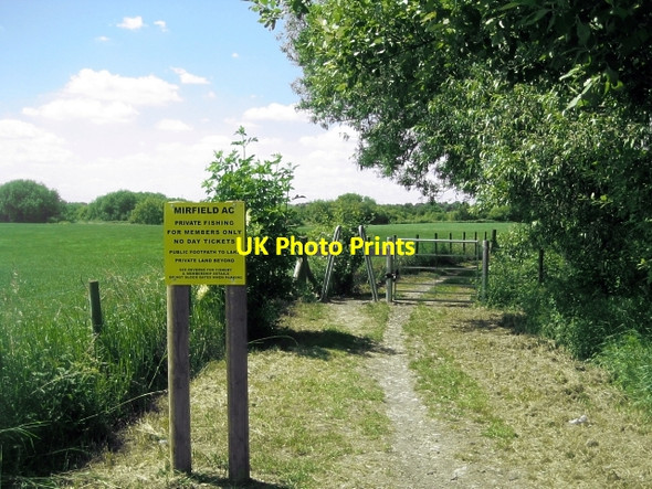 Photo 6"x4" Footpath to lake, Foxholes Normanton\/SE3822 c2010