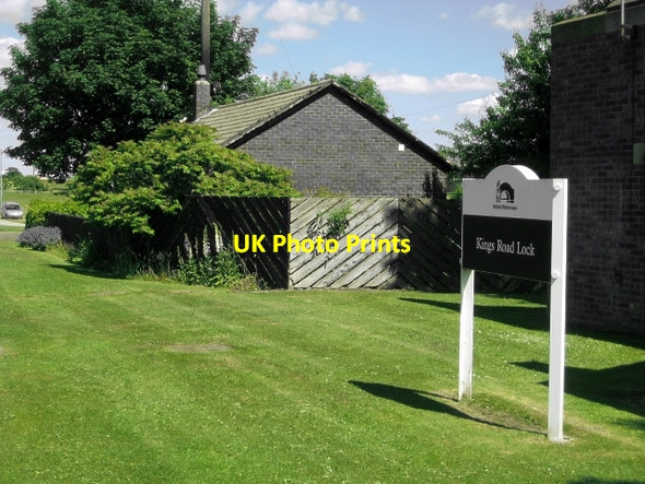 Photo 6"x4" Aire & Calder Navigation, Kings Road Lock Normanton\/SE3822 c2010
