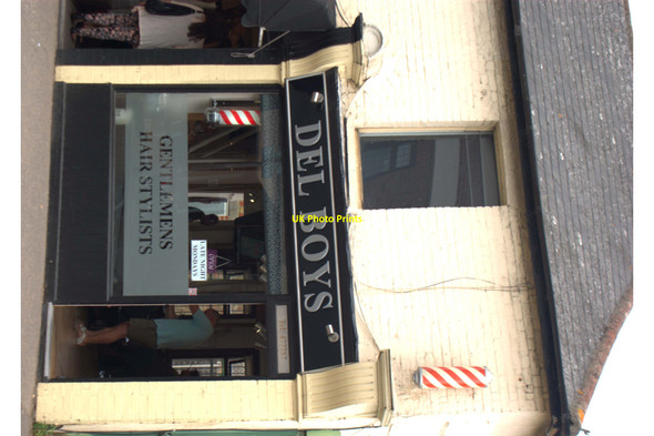 Photo 6"x4" Traditional barber shop, Leigh-on-Sea, Essex Chalkwell\/TQ8585 c2010