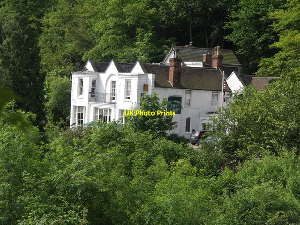 Photo 6"x4" The Cottage In The Wood Hotel, Malvern Wells, Worcestershire Malvern Wells c2006