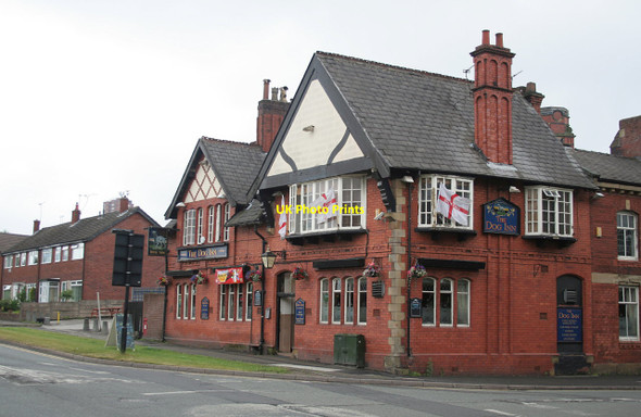 Photo 6"x4" The Dog Inn, Chadderton Chadderton c2010