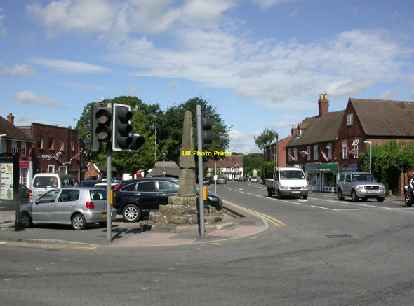 Photo 6"x4" Dunchurch, obelisk Dunchurch c2010