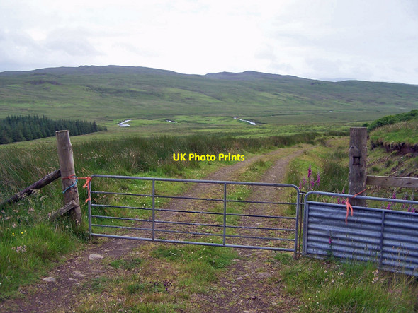 Photo 6"x4" Gate in the track Balmeanach\/NG3243 c2010
