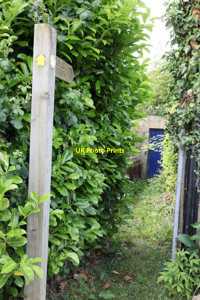 Photo 6"x4" The beginning of a short public footpath Finghall c2010