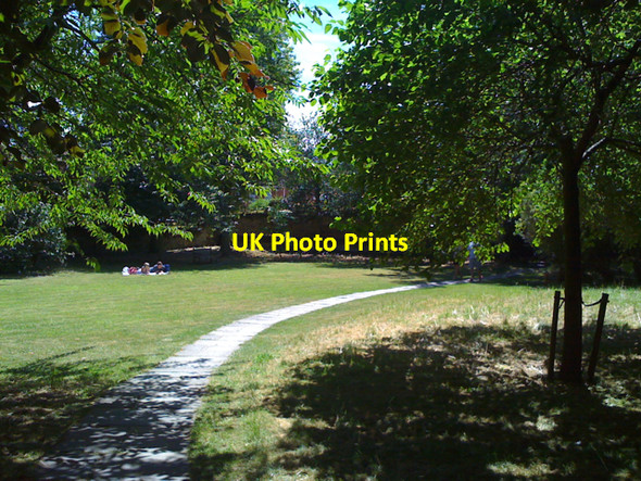 Photo 6"x4" College Gardens, Warwick Warwick c2010