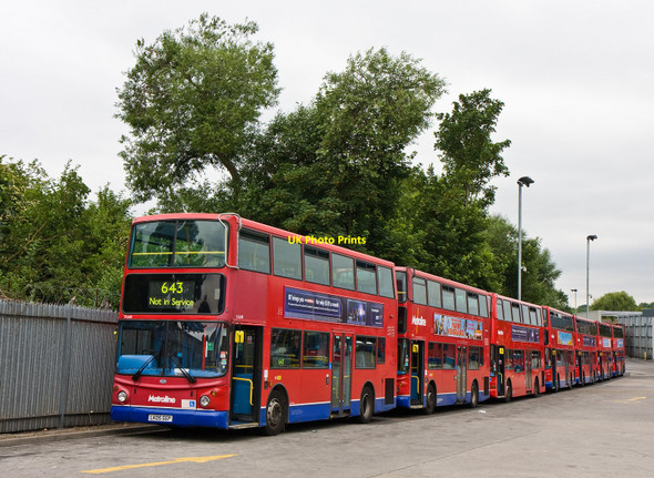 Photo 6"x4" Cricklewood Line Up Willesden c2010