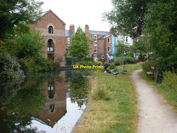 Photo 6"x4" Canal and houses seen from the towpath Retford c2010