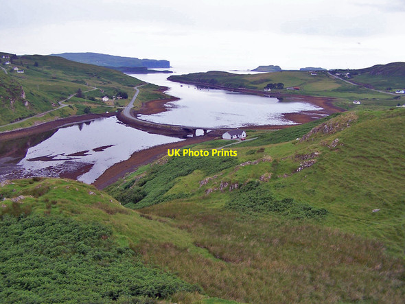 Photo 6"x4" Loch Beag from D\u00c3\u00b9n Garsin Bracadale c2010
