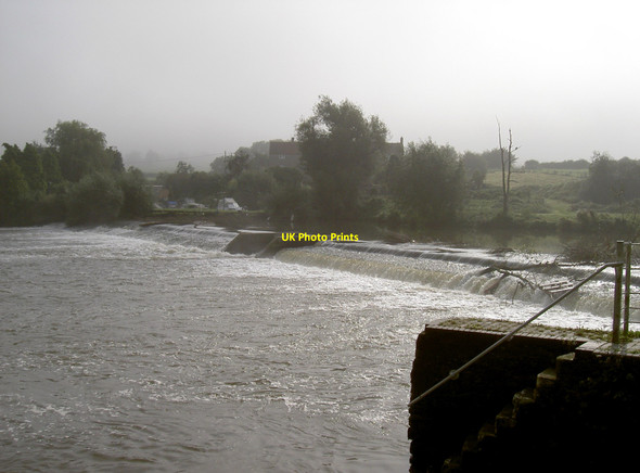 Photo 6"x4" Saltford weir in September mist Kelston c2008