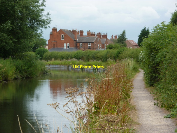 Photo 6"x4" By the canal into Retford from the northeast Retford c2010