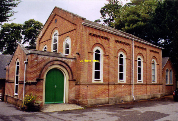 Photo 6"x4" Lyndhurst Ebenezer Baptist Chapel Bank\/SU2807 c2010