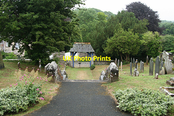 Photo 6"x4" Yealmpton: towards the lych gate Yealmpton c2010
