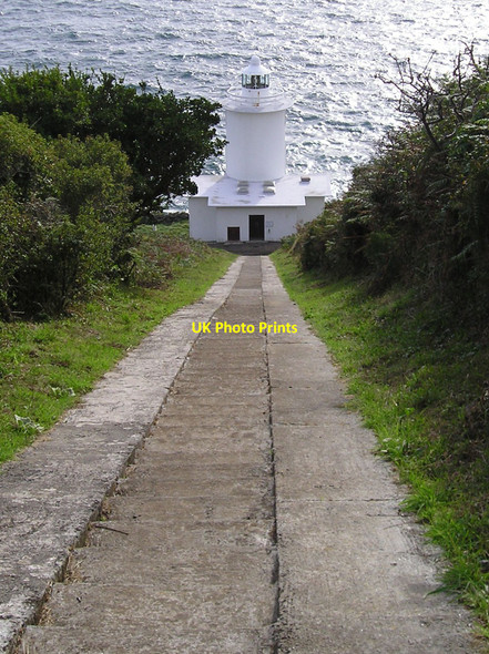Photo 6"x4" Tater-du Lighthouse Lamorna c2007