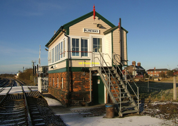 Photo 6"x4" Alrewas Station Signal Box Alrewas c2006