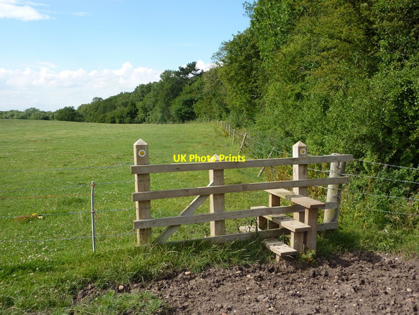 Photo 6"x4" Stile by the corner of Castle Hill Wood Little Gringley c2010