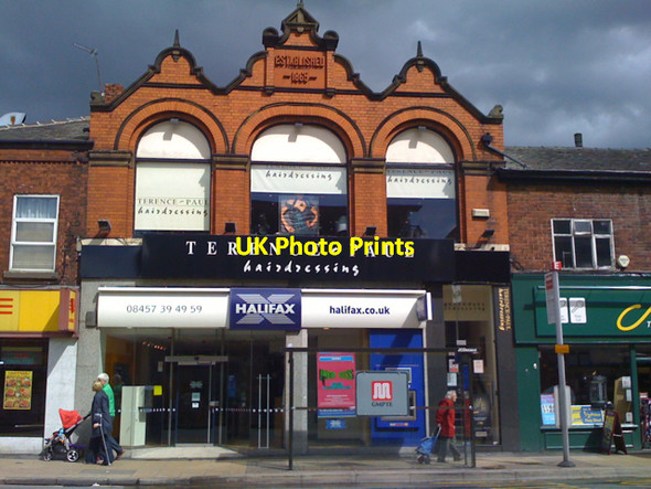 Photo 6"x4" Terence-Paul, Halifax and bus stop, Wilmslow Rd, Didsbury Didsbury c2010