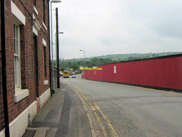 Photo 6"x4" Wharf Road Biddulph c2010